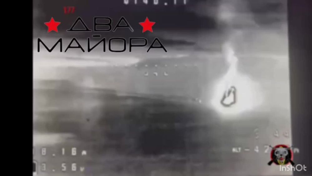 Два майора: Курское направление. Ночью противник через мост Мирополье (Сумская область) - Горналь (Курская область) пытался перебросить резервы на Суджу, через тот самый мост и понтоны, уничтожение которых видно в посте выше