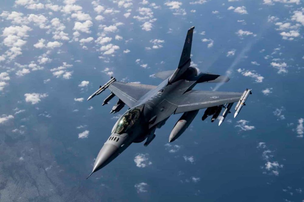  :  F-16.        F-16,    Lpr 1