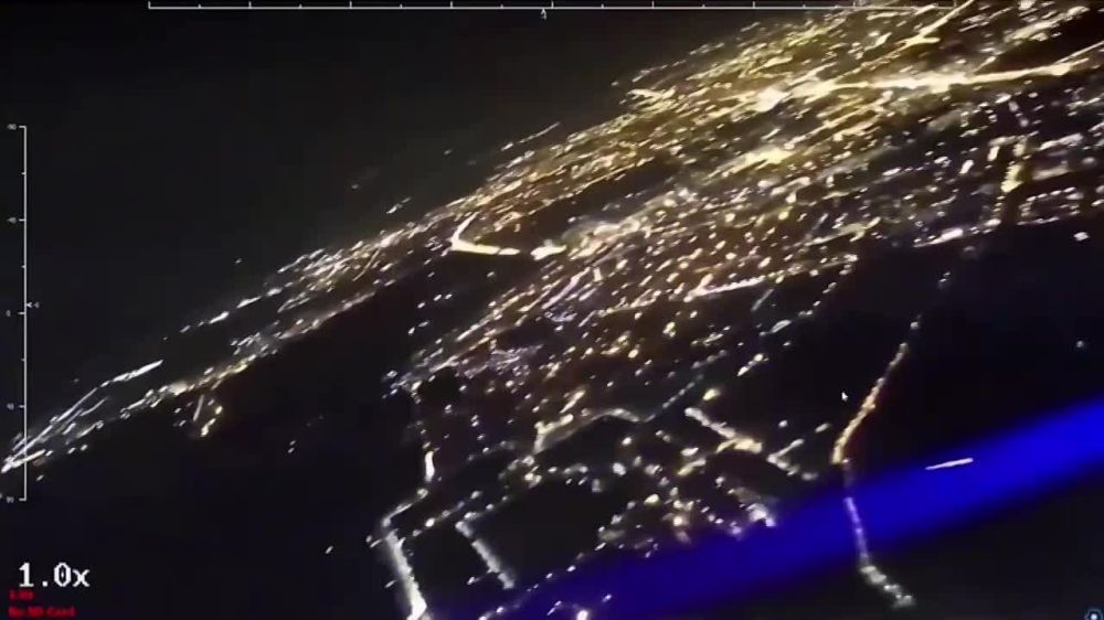 Кадры с дрона «Герань-2» во время пикирования на ЖД состав в Сумах