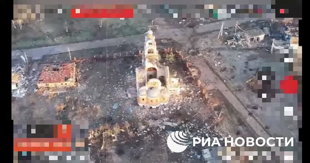 В Гуево на границе с Сумской областью снова реет флаг России