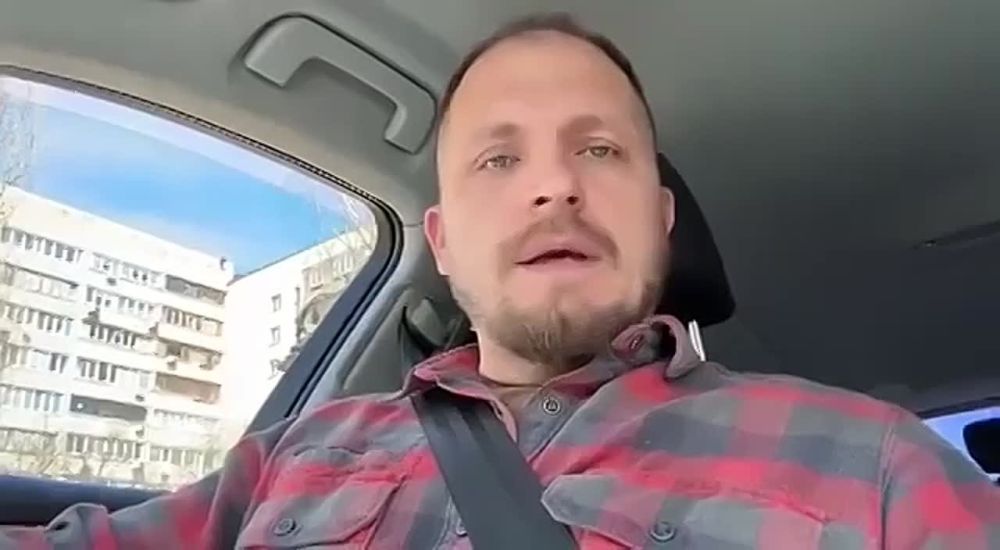 «Если ты до 18:00 не встанешь на колени и не извинишься перед людьми – я расскажу, что произошло» — мэр Конотопа Артем Семинихин требует от главы Сумской ОВА Артюха и главы областного СБУ немедленно уйти в отставку после...