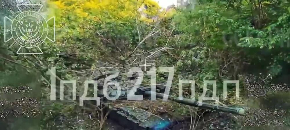 И еще минус танк противника