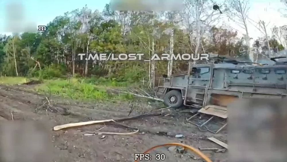 Турецкий бронеавтомобиль BMC Kirpi II ВСУ сгорел в Сумской области под ударами FPV-дронов "Князь Вандал Новгородский" операторов из ГрВ "Север" российской армии