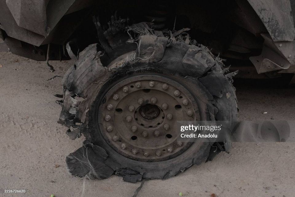 Побитый молью Roshel Senator ВСУ в Сумской области Побитый молью Roshel Senator ВСУ в Сумской области