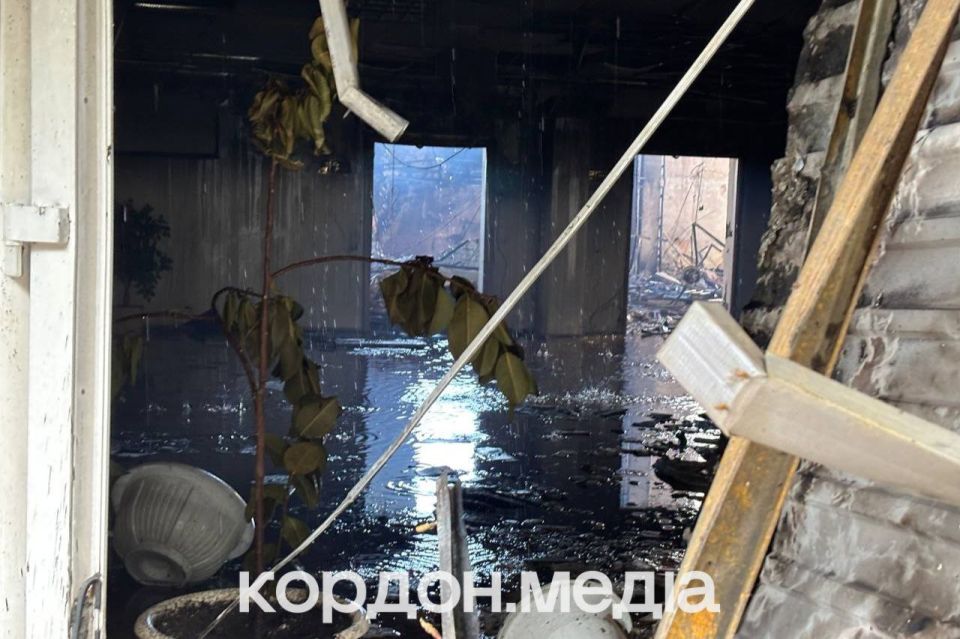 Корпус Сумского государственного университета (СумДУ) после вчерашнего ракетного удара Корпус Сумского государственного университета (СумДУ) после вчерашнего ракетного удара