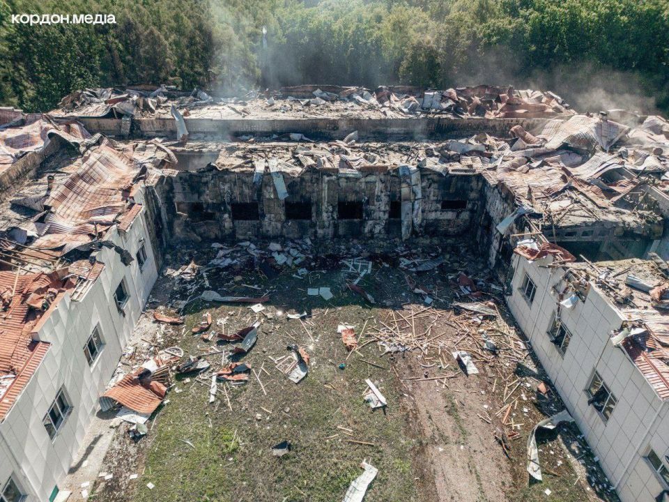 Удары дронами «Герань-2», в результате которых был разрушен корпус Сумского государственного университета Удары дронами «Герань-2», в результате которых был разрушен корпус Сумского государственного университета