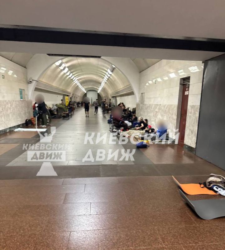 «Червона» тревога по всей Украине: Больше сотни дронов ВС РФ поднялись в небо «Червона» тревога по всей Украине: Больше сотни дронов ВС РФ поднялись в небо