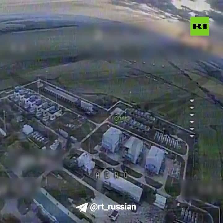 Добрые русские дроны нанесли серию ударов по газораспределительной станции в Сумской области, которую нацисты