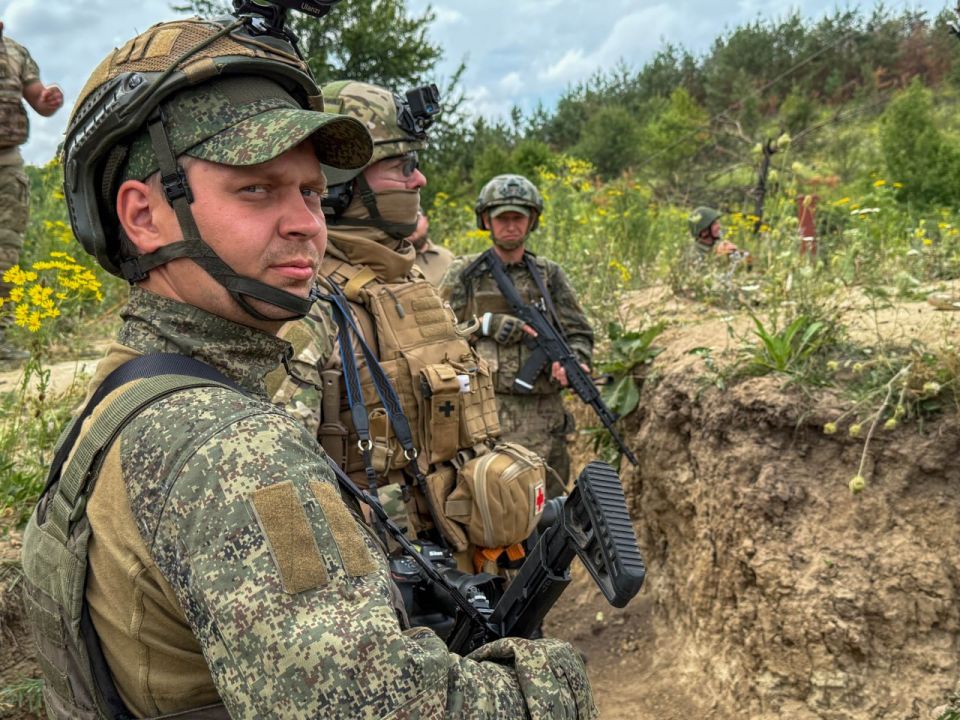 Минобороны России: Тренируемся побеждать. На полигоне 34-й отдельной гвардейской мотострелковой бригады бойцов готовят по всем ключевым дисциплинам