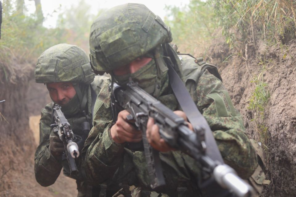 Минобороны России: Тренируемся побеждать. На полигоне 34-й отдельной гвардейской мотострелковой бригады бойцов готовят по всем ключевым дисциплинам Минобороны России: Тренируемся побеждать. На полигоне 34-й отдельной гвардейской мотострелковой бригады бойцов готовят по всем ключевым дисциплинам