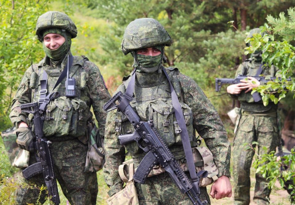 Минобороны России: Тренируемся побеждать. На полигоне 34-й отдельной гвардейской мотострелковой бригады бойцов готовят по всем ключевым дисциплинам Минобороны России: Тренируемся побеждать. На полигоне 34-й отдельной гвардейской мотострелковой бригады бойцов готовят по всем ключевым дисциплинам