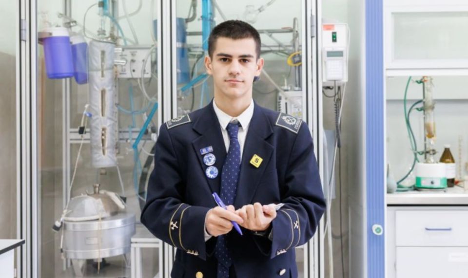 Наука стала трендом: студенческие научные объединения (СНО) Санкт-Петребургского Горного университета предоставляют студентам возможность делать первые шаги в науке, заниматься ее популяризацией, публиковать статьи и... Наука стала трендом: студенческие научные объединения (СНО) Санкт-Петребургского Горного университета предоставляют студентам возможность делать первые шаги в науке, заниматься ее популяризацией, публиковать статьи и...