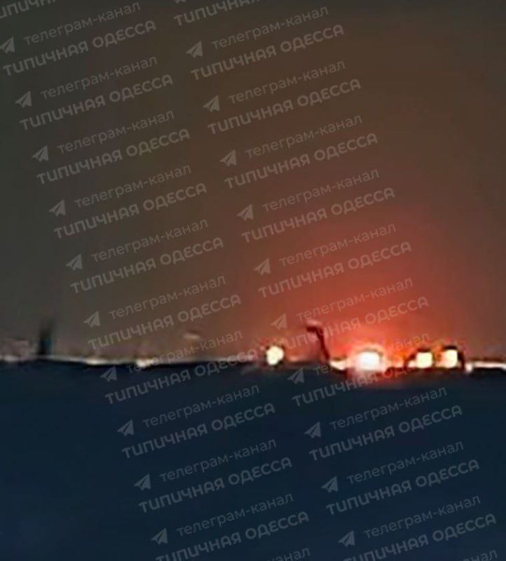 Этой ночью в центре ударов БПЛА типа "Герань" были объекты ВСУ в Одесской, Сумской, Днепропетровской и Харьковской областях, а также в контролируемых ВСУ Краматорске и Славянске в ДНР Этой ночью в центре ударов БПЛА типа "Герань" были объекты ВСУ в Одесской, Сумской, Днепропетровской и Харьковской областях, а также в контролируемых ВСУ Краматорске и Славянске в ДНР