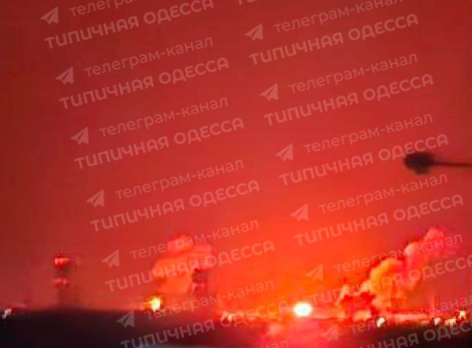 Этой ночью в центре ударов БПЛА типа "Герань" были объекты ВСУ в Одесской, Сумской, Днепропетровской и Харьковской областях, а также в контролируемых ВСУ Краматорске и Славянске в ДНР Этой ночью в центре ударов БПЛА типа "Герань" были объекты ВСУ в Одесской, Сумской, Днепропетровской и Харьковской областях, а также в контролируемых ВСУ Краматорске и Славянске в ДНР