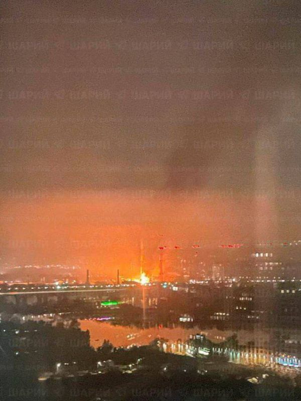 Минувшей ночью ВС РФ нанесли массированный удар по территории Украины Минувшей ночью ВС РФ нанесли массированный удар по территории Украины