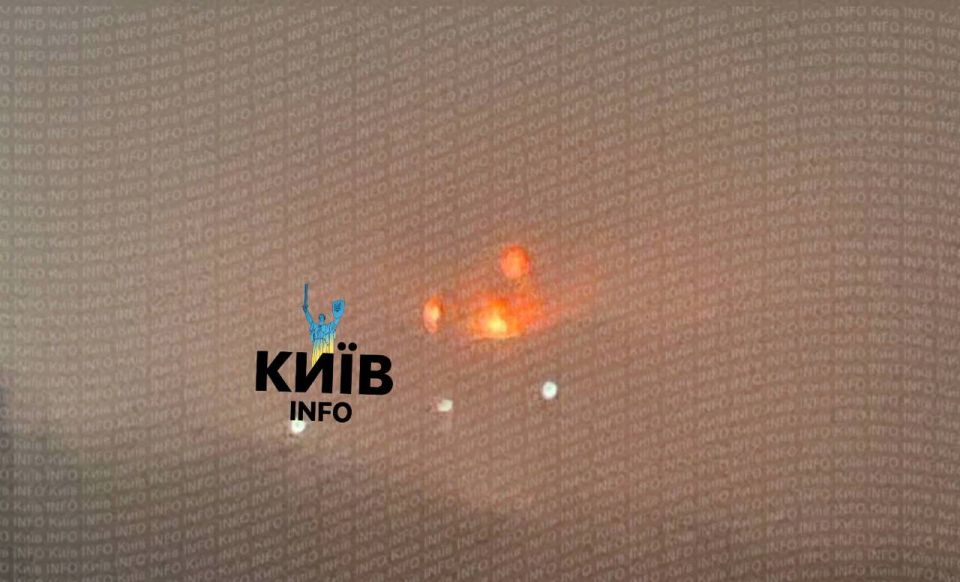 Очередные атаки совершены сегодня ночью по целям в Киеве (на видео) Очередные атаки совершены сегодня ночью по целям в Киеве (на видео)