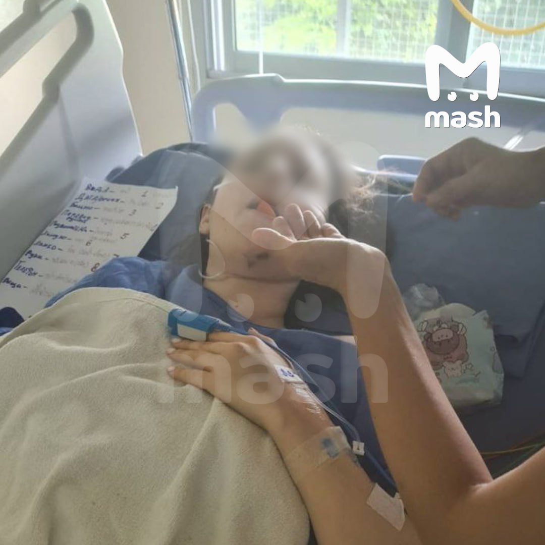 Туристку из Беларуси, пострадавшую в аварии с экскурсионным автобусом в Таиланде, спасли четверо россиян — сдали для неё два литра крови Туристку из Беларуси, пострадавшую в аварии с экскурсионным автобусом в Таиланде, спасли четверо россиян — сдали для неё два литра крови