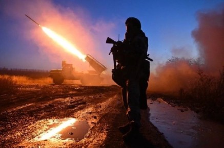 Возмездие палачам. Бойцы крошат 95-ю бригаду ВСУ, убивавшую мирных у Курска