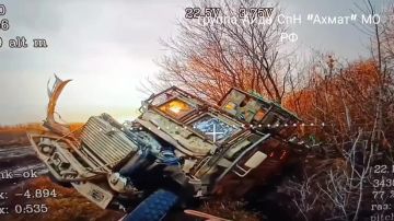 Рамзан Кадыров: Сумское направление. Дроны отряда «Аида» легендарного спецназа «АХМАТ» МО РФ @AptiAlaudinovAKHMAT продолжают методично вычищать позиции противника, демонстрируя филигранную точность и выверенную работу...