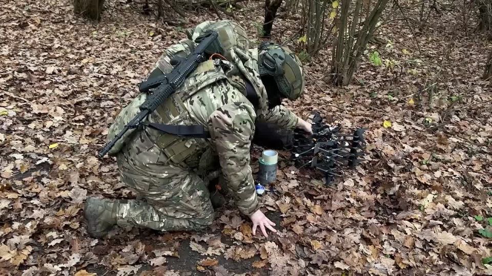 Сергей Зенин: Расчеты войск беспилотных систем группировки войск «Север» осуществляют регулярные удары по укрытиям, военной технике и живой силе ВСУ в зоне проведения СВО в Сумской области