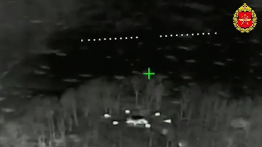 Подразделение войск беспилотных систем группировки войск «Север», действующее в составе 106-й воздушно-десантной дивизии, в районе населенного пункта Садки Сумской области обнаружило тяжелый гексакоптер ВСУ типа «Баба-Яга»...