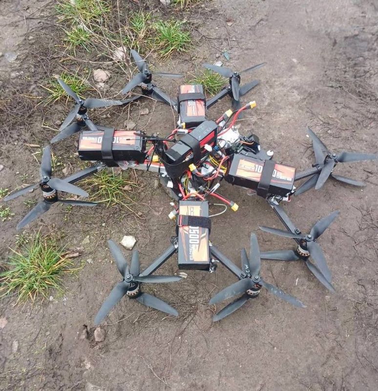 "Крысиный король" FPV-дронов, используемый ВС РФ в Сумской области