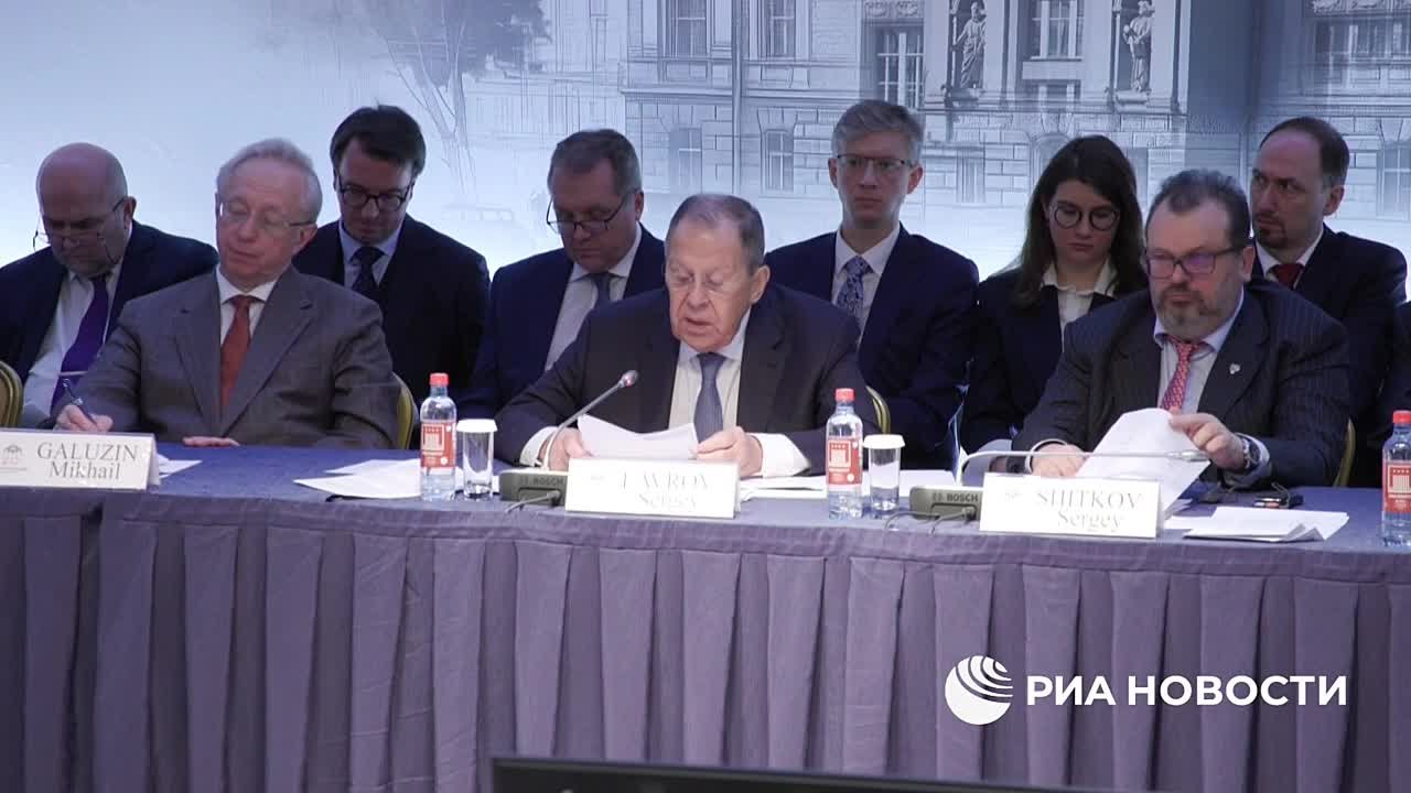 Юрий Баранчик: Financial Times: войска будет отводить только Украина, не Россия