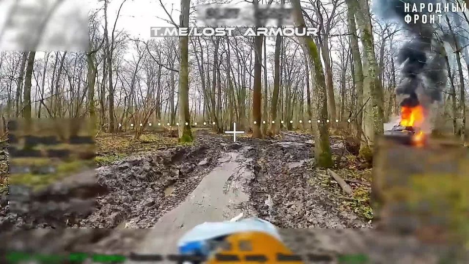 Оптоволоконщики ГВ "Север" словили на марше и уничтожили 122-мм САУ 2С1 "Гвоздика" ВСУ в лесной глуши Сумской области