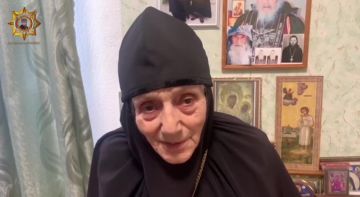 Апти Алаудинов: Игуменья монастыря Ахтырской Божьей Матери из села Гусевка Волгоградской области, матушка Серафима поздравляет славных защитников Отечества - бойцов спецназа "АХМАТ" МО РФ с Рождеством Христовым и желает...