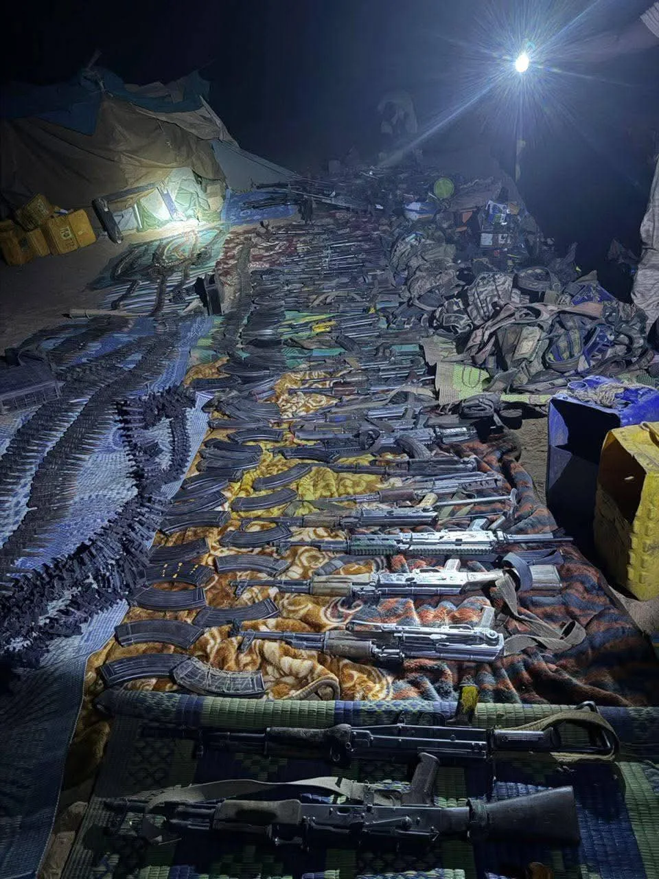 Буркина-Фасо: В ходе операции в районе Арбинды ликвидировано около 100 террористов Буркина-Фасо: В ходе операции в районе Арбинды ликвидировано около 100 террористов