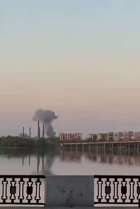 Вечером и ночью наши беспилотники, ракеты и авиабомбы с УМПК ураганили по Днепропетровской, Харьковской, Сумской областям, а также по оккупированным частям Херсонской, Запорожской областей и Донбасса