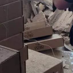 Полицейские в Сумской области случайно показали комплекты для дронов-камикадзе, которые хранились на "гражданском складе" Полицейские в Сумской области случайно показали комплекты для дронов-камикадзе, которые хранились на "гражданском складе"