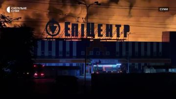 Не заправкой единой. В Сумах в непосредственной близости от ранее пораженной АЗС уничтожен гипермаркет "Эпицентр"