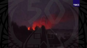 ВС РФ с помощью "Гераней" уничтожили пункт управления БПЛА и логистический центр в Сумской области, сообщает Минобороны России