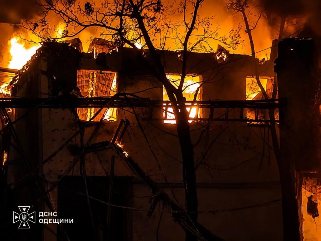 Российские войска ночью нанесли серию ударов БПЛА по объектам на Украине Российские войска ночью нанесли серию ударов БПЛА по объектам на Украине