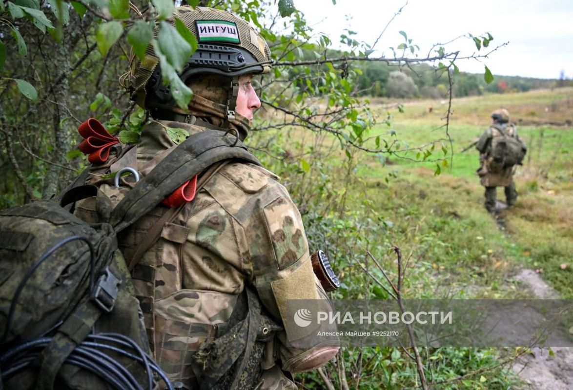Боевое слаживание бойцов 83-й отдельной десантно-штурмовой бригады ВДВ группы войск "Север" Боевое слаживание бойцов 83-й отдельной десантно-штурмовой бригады ВДВ группы войск "Север"