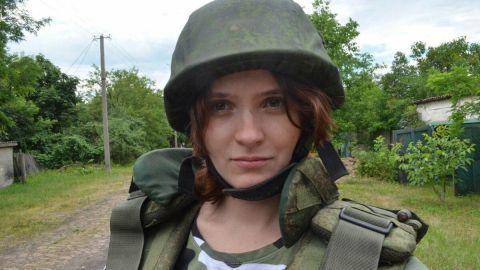 «Быков* и Улицкая* глядели на него из коробки, как котята, которых топить понесли – со дна ведра.»