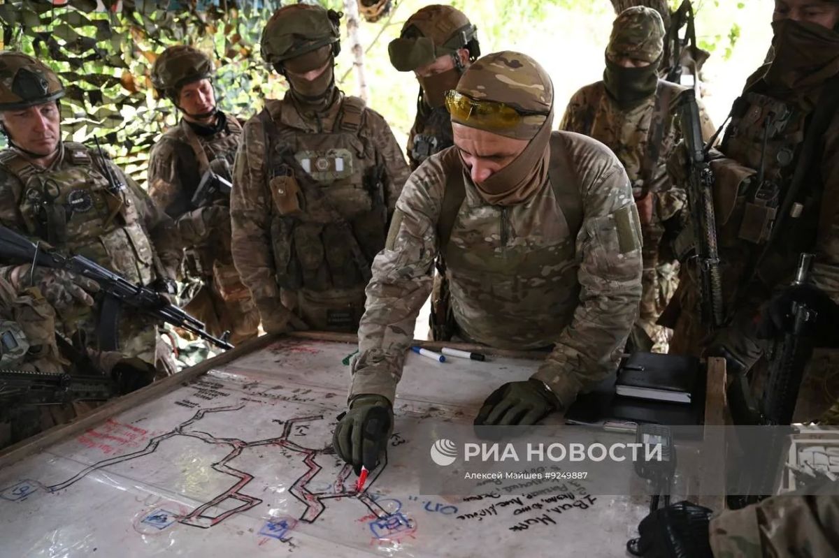 Боевое слаживание военнослужащих 83-й отдельной десантно-штурмовой бригады ВДВ группировки войск «Север» на Сумском направлении Боевое слаживание военнослужащих 83-й отдельной десантно-штурмовой бригады ВДВ группировки войск «Север» на Сумском направлении