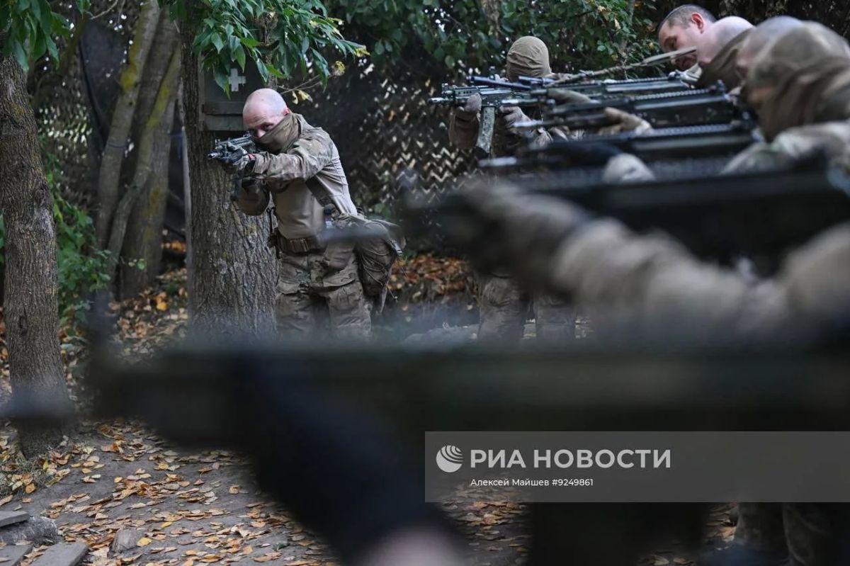 Боевое слаживание военнослужащих 83-й отдельной десантно-штурмовой бригады ВДВ группировки войск «Север» на Сумском направлении Боевое слаживание военнослужащих 83-й отдельной десантно-штурмовой бригады ВДВ группировки войск «Север» на Сумском направлении
